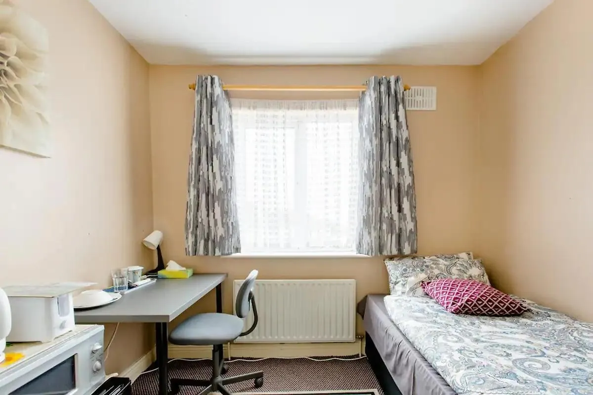 Cosy Single Private Room Near Dublin Airport Swords